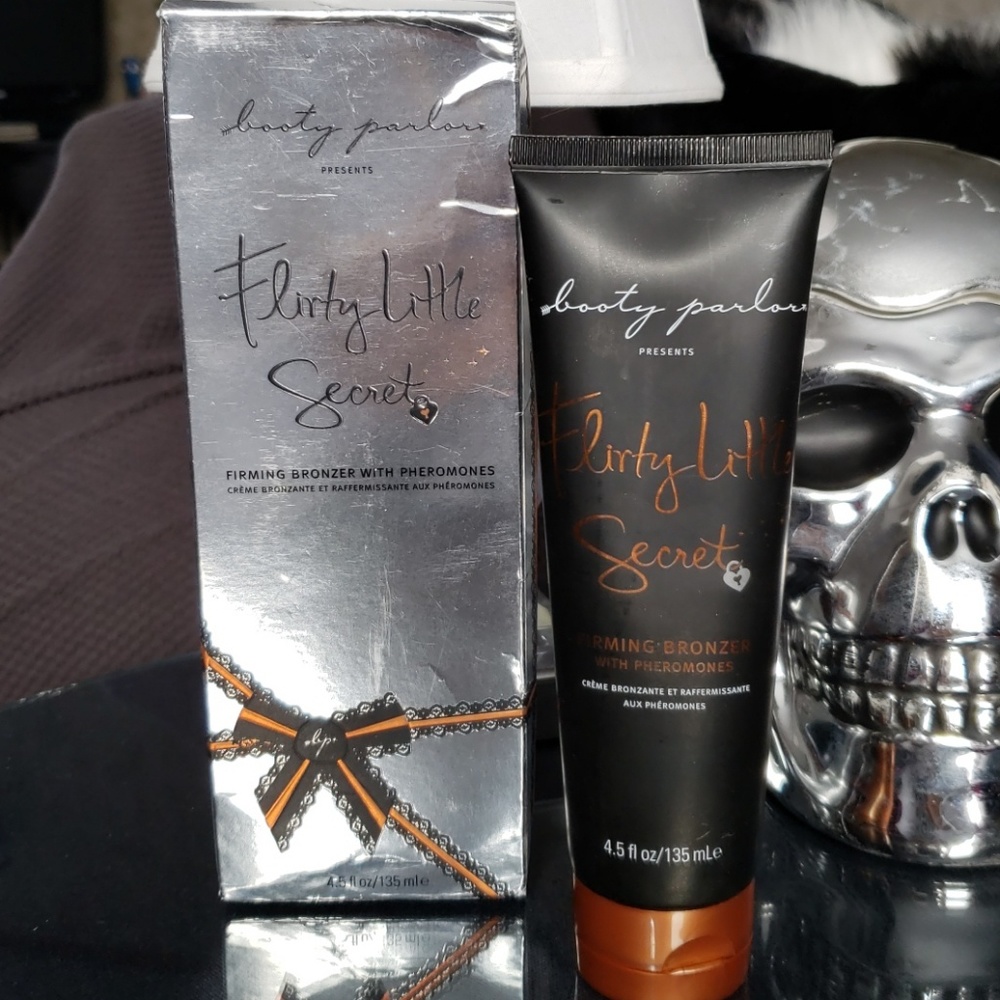Booty Parlor pheromone firming bronzer